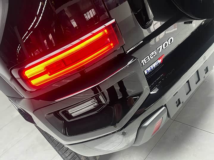 Фото 7 - Tank 700 Hybrid