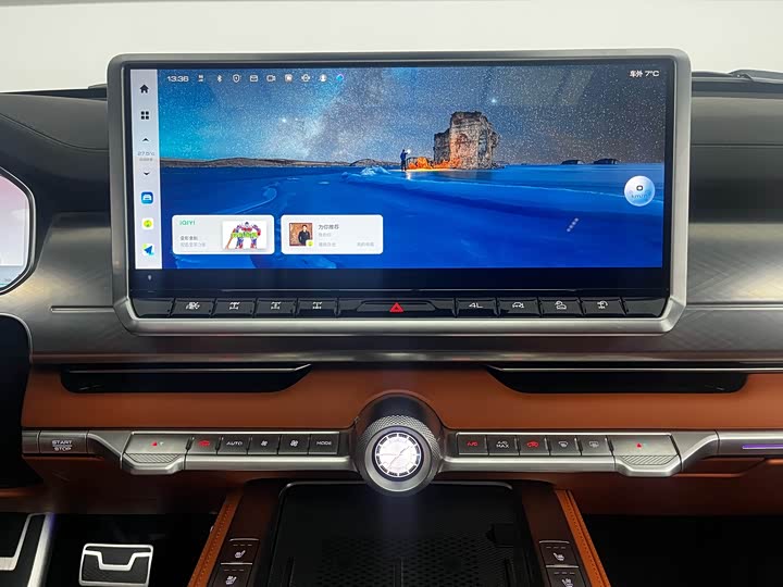 Фото 9 - Tank 700 Hybrid