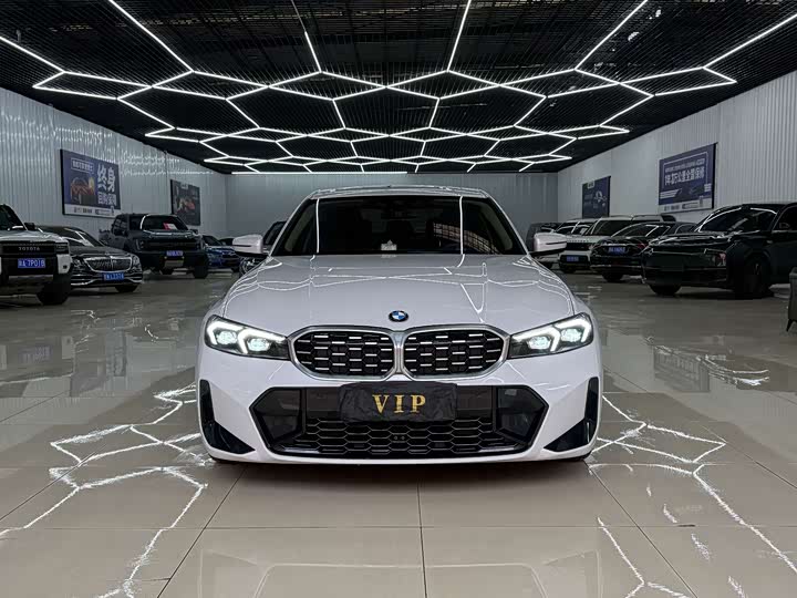 Фото 2 - BMW 3 Series