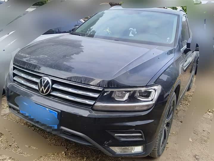 Фото 1 - Volkswagen Tiguan L Pro