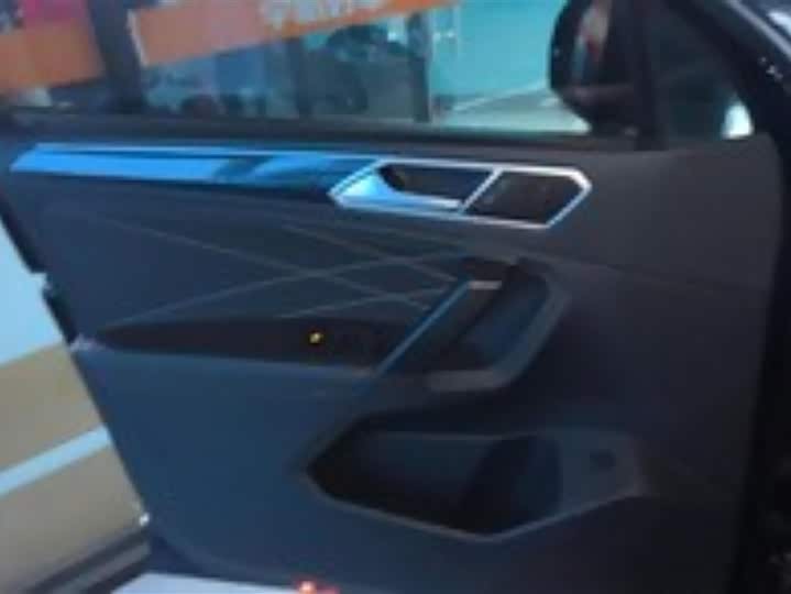 Фото 7 - Volkswagen Tiguan L Pro