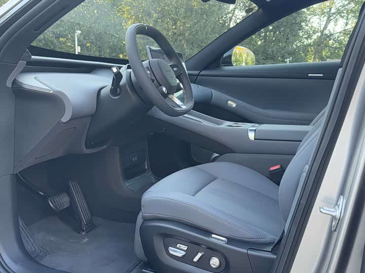 Фото 4 - Xiaomi SU7