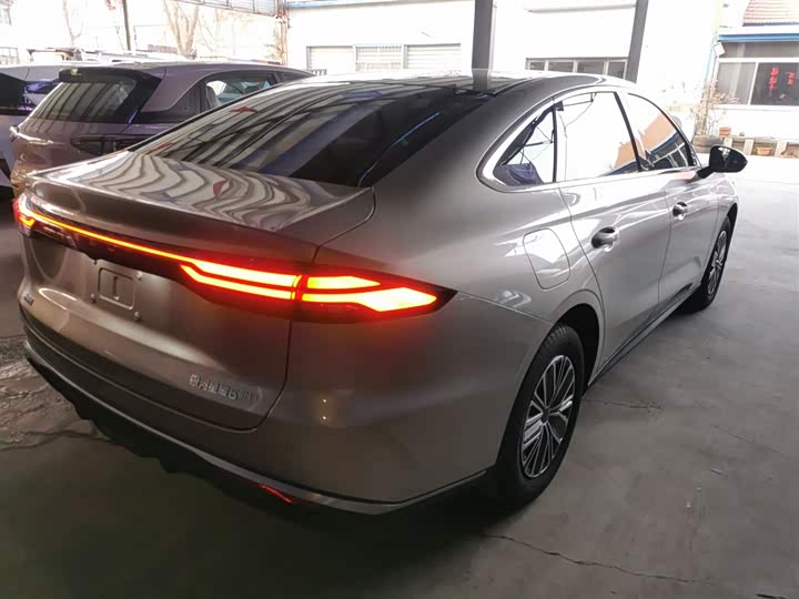 Фото 7 - Geely Galaxy Starshine 6