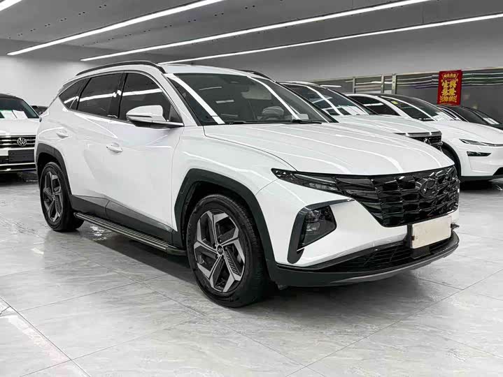 Фото 3 - Hyundai Tucson L