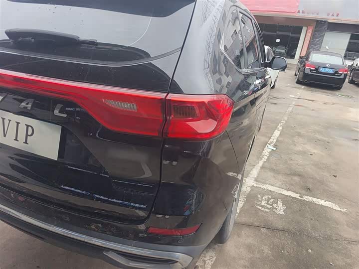 Фото 8 - Haval M6