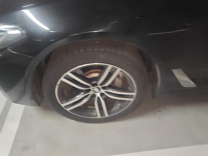 Фото 6 - BMW 5 Series