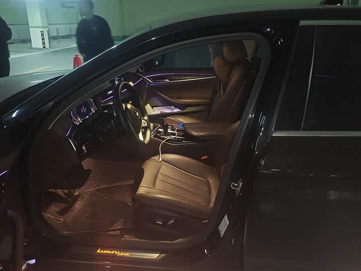 Фото 9 - BMW 5 Series