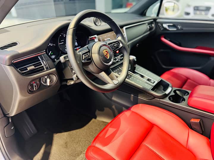 Фото 8 - Porsche Macan