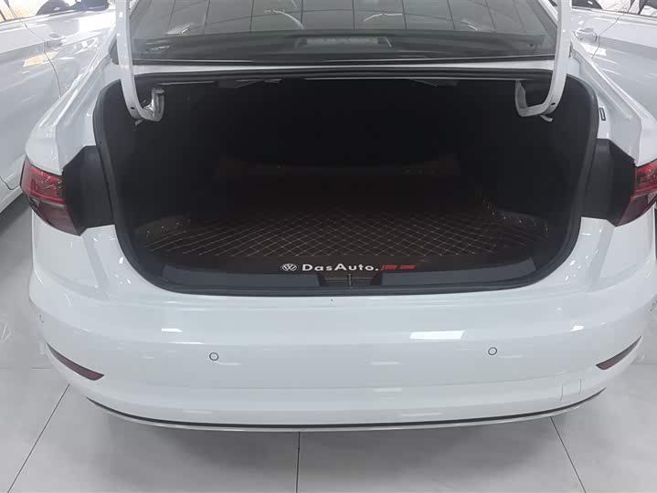 Фото 4 - Volkswagen Sagitar L