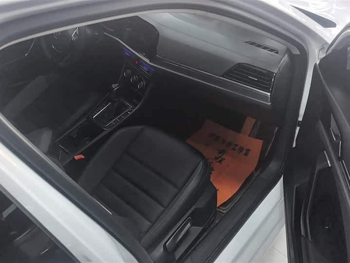 Фото 8 - Volkswagen Sagitar L