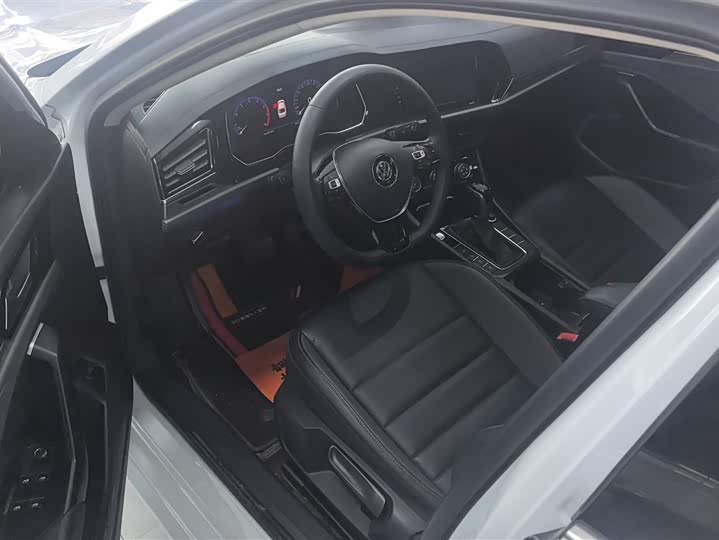 Фото 9 - Volkswagen Sagitar L