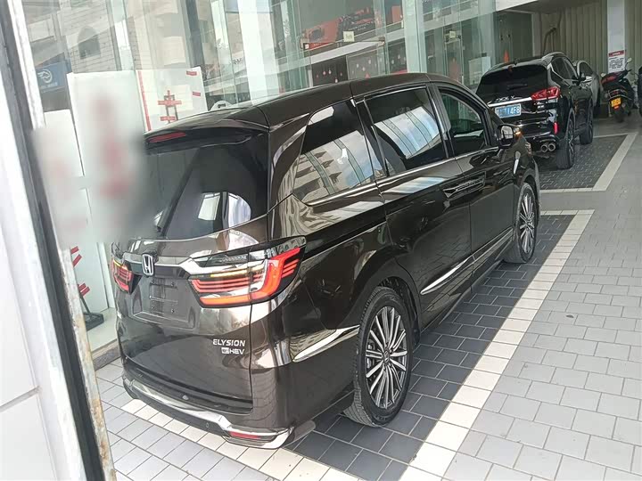 Фото 7 - Honda Elysion