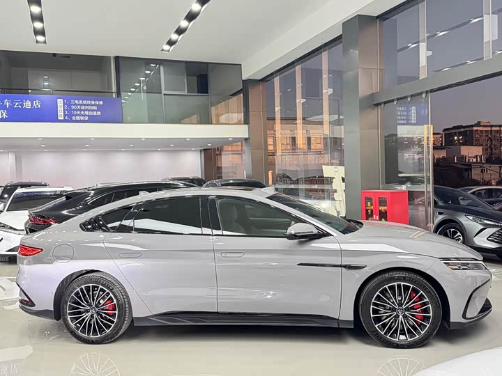 Фото 7 - BYD Han