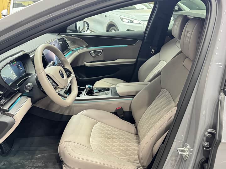 Фото 8 - BYD Han