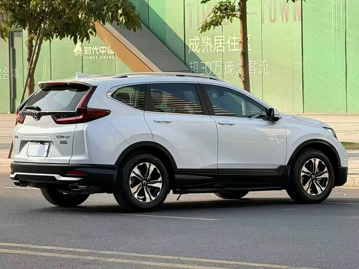 Фото 8 - Honda CR-V
