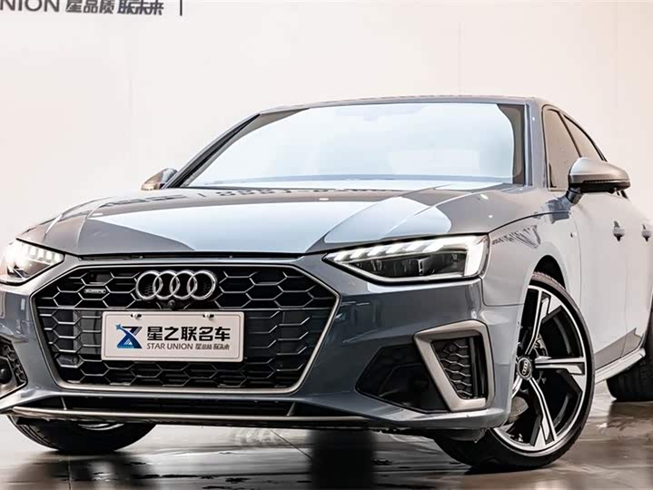 Фото 3 - Audi A4L