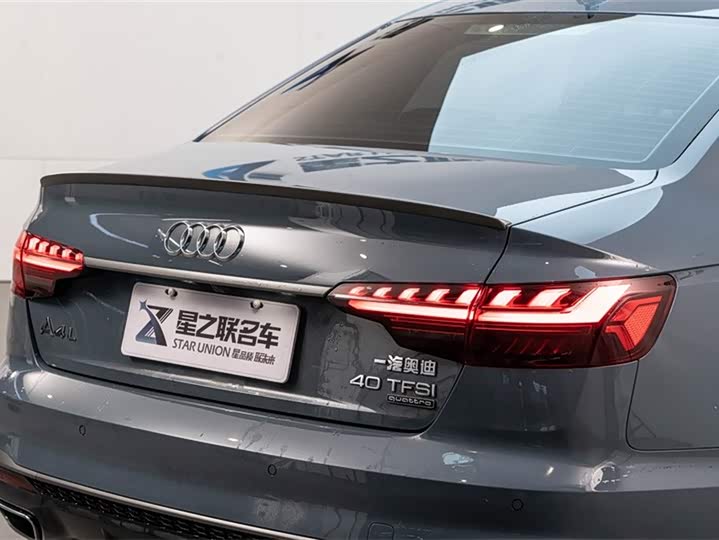 Фото 9 - Audi A4L