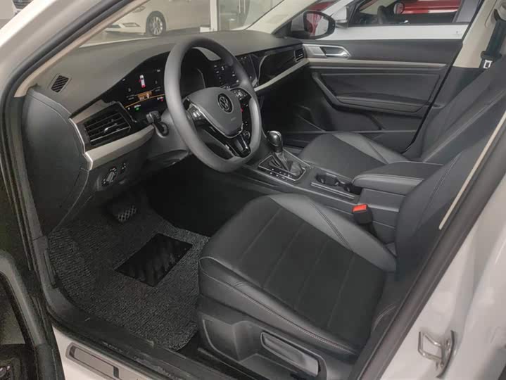 Фото 9 - Volkswagen Lavida