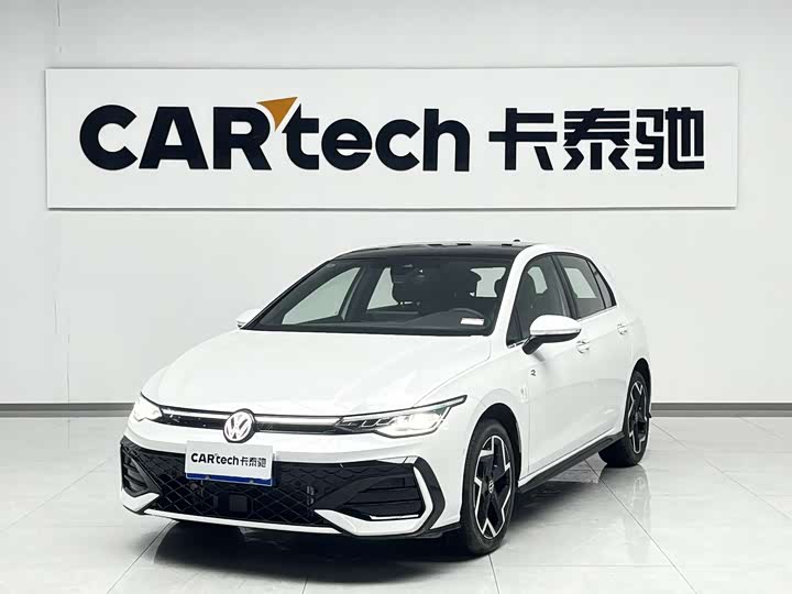 Фото 1 - Volkswagen Golf