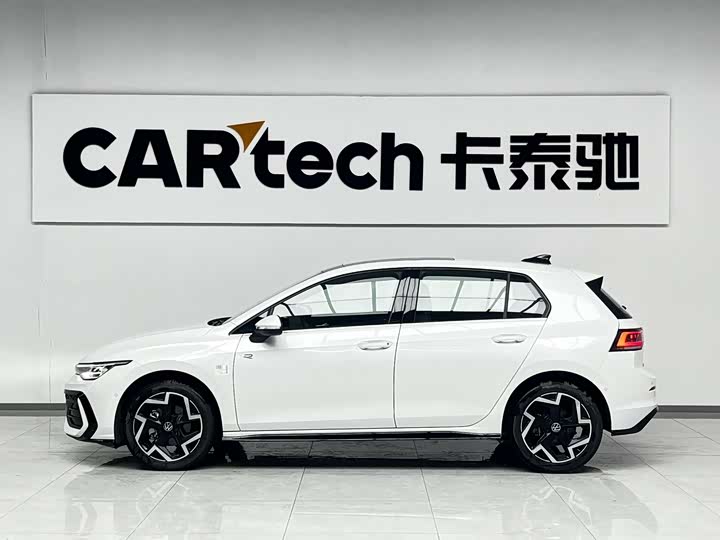 Фото 3 - Volkswagen Golf