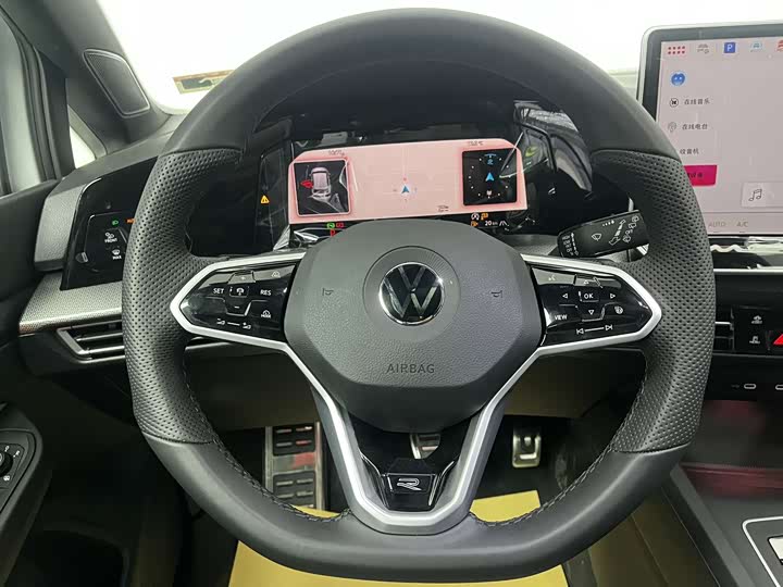 Фото 7 - Volkswagen Golf