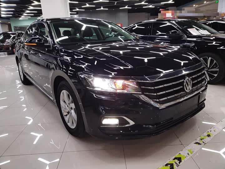 Фото 4 - Volkswagen Passat