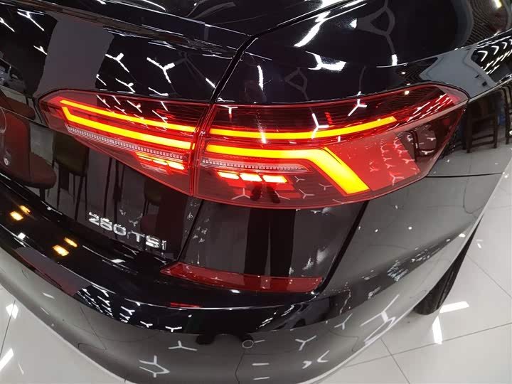 Фото 8 - Volkswagen Passat