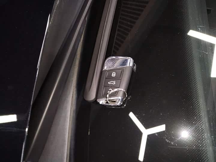 Фото 9 - Volkswagen Passat