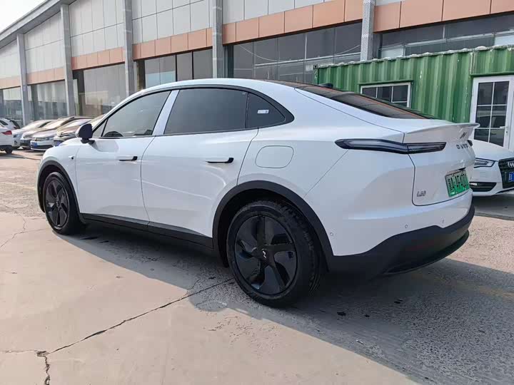 Фото 7 - Nio Onvo L60