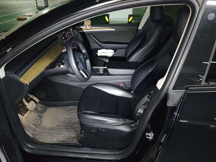 Фото 8 - Tesla Model Y