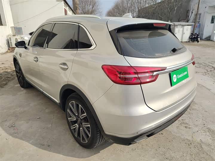 Фото 5 - Hongqi HS5