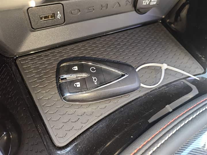 Фото 9 - Changan Oshan X5