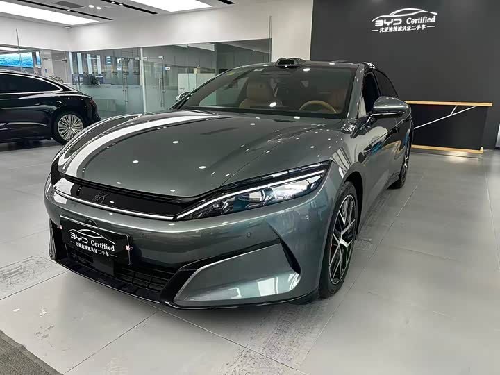 Фото 1 - BYD Han L