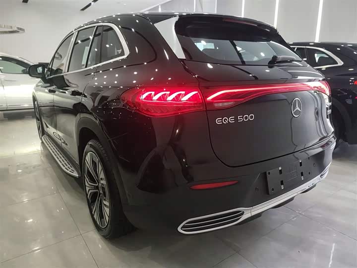 Фото 5 - Mercedes-Benz EQE SUV