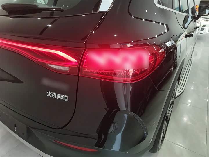 Фото 8 - Mercedes-Benz EQE SUV