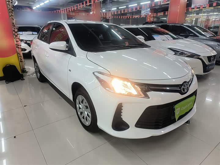 Фото 4 - Toyota Vios