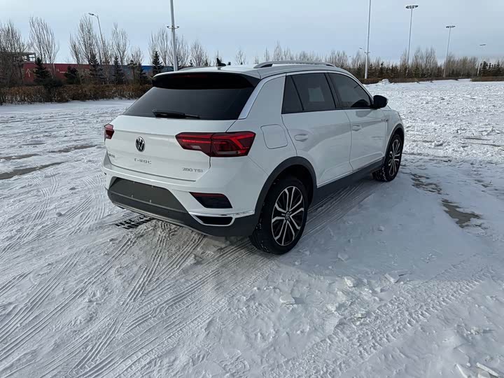 Фото 8 - Volkswagen T-Roc