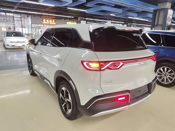 Фото 5 - BYD Yuan Up