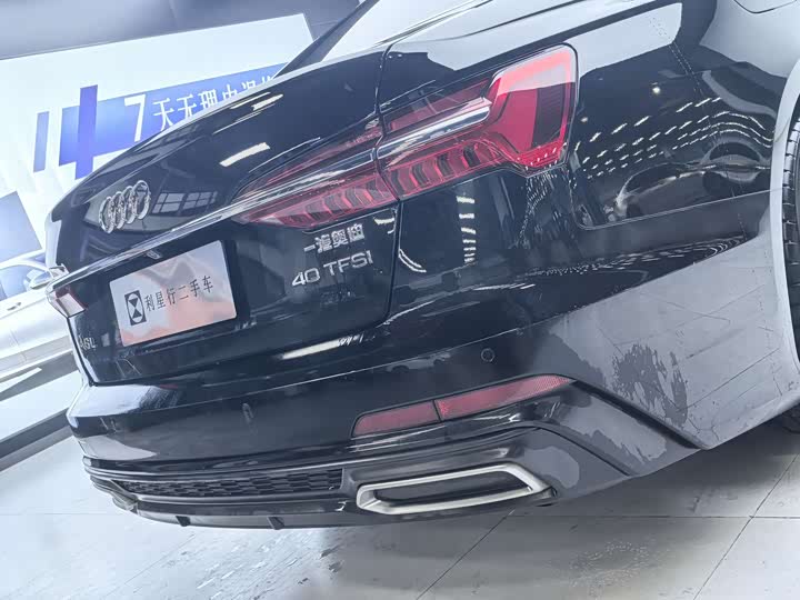 Фото 9 - Audi A6L