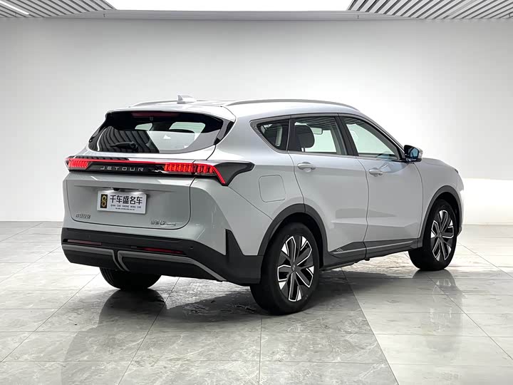 Фото 6 - Jetour Shanhai L7