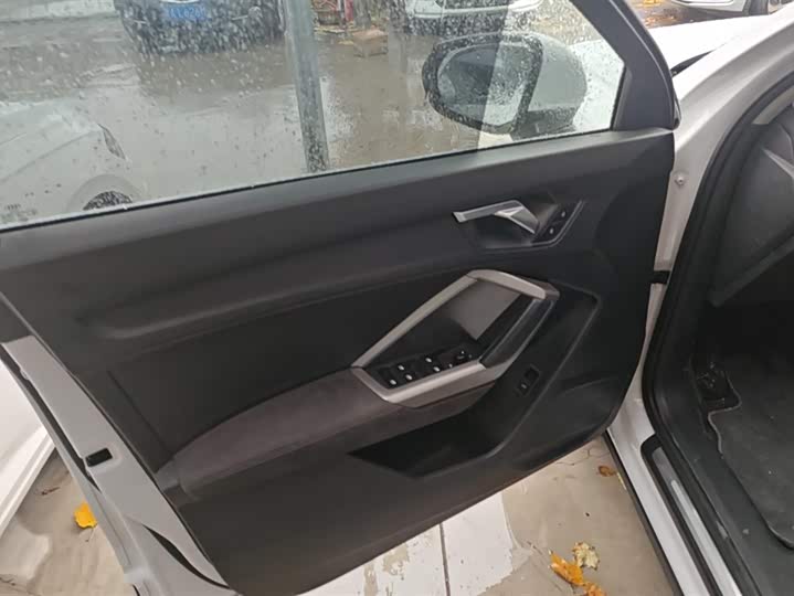 Фото 7 - Audi Q3