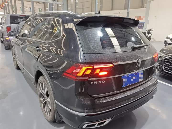 Фото 5 - Volkswagen Tiguan L Pro