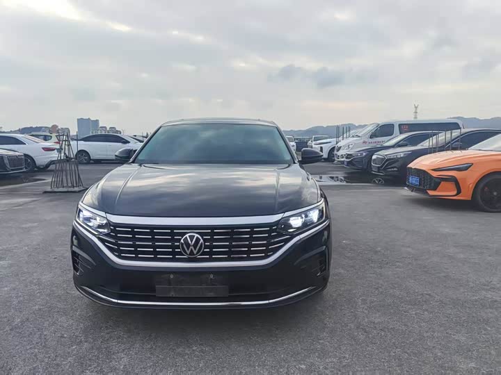 Фото 2 - Volkswagen Passat