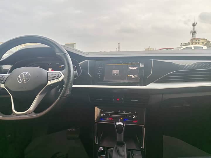 Фото 7 - Volkswagen Passat