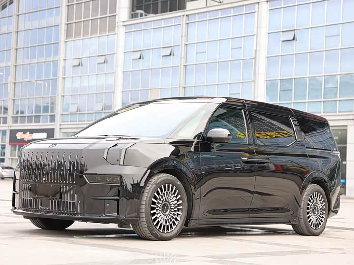 Фото 1 - Zeekr 009