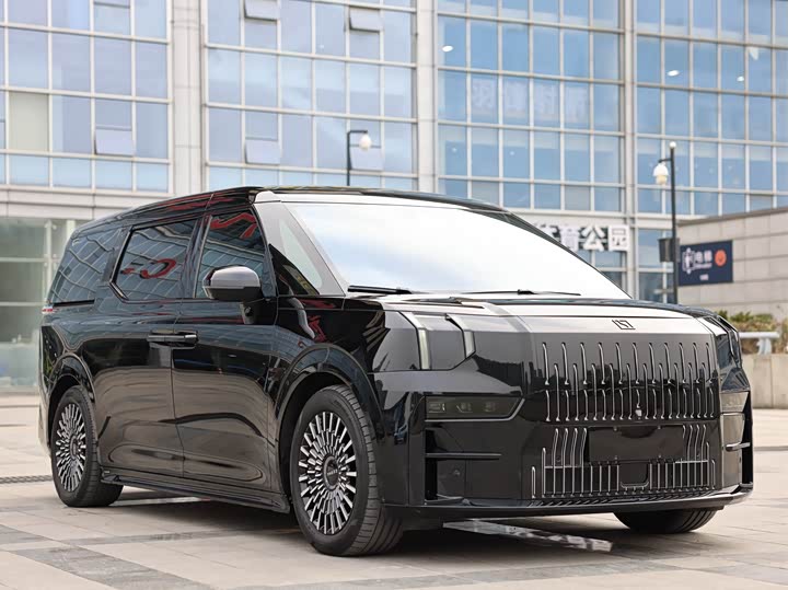 Фото 3 - Zeekr 009