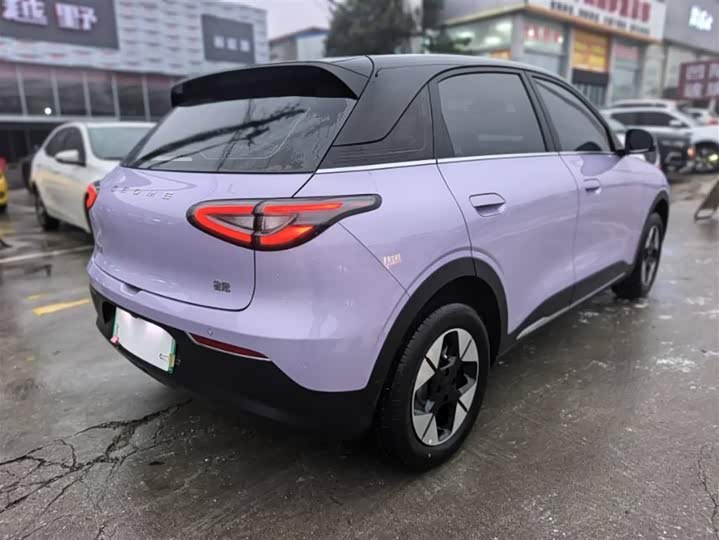 Фото 2 - Geely Galaxy Geome