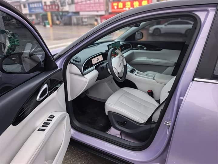 Фото 3 - Geely Galaxy Geome