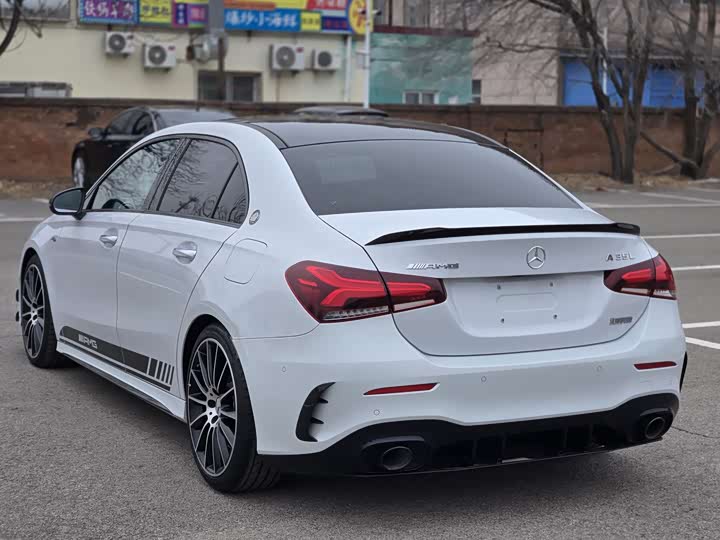 Фото 4 - Mercedes-Benz A-Class AMG