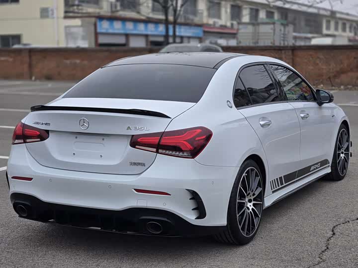 Фото 6 - Mercedes-Benz A-Class AMG